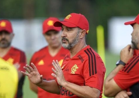Flamengo se esquiva sobre Vítor Pereira em premiação, e dirigentes não comparecem