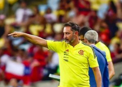Flamengo segue com Vítor Pereira e avaliará trabalho após o Carioca