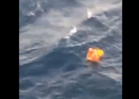 6° tripulante de barco que naufragou durante ciclone é resgatado após 2 dias à deriva