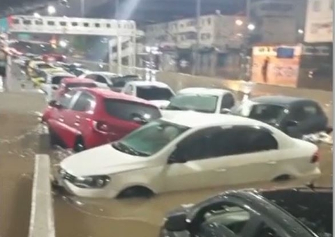 Temporais no Rio de Janeiro deixam 5 mortos e 1 pessoa desaparecida