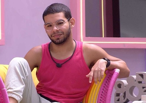 Vyni fica de fora da reunião do Lollipop: 'povo soltou a minha mão'