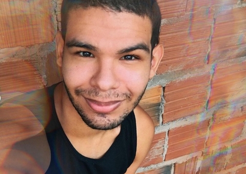 Vyni é o 1º Pipoca do BBB 22 a chegar a 1 milhão de seguidores