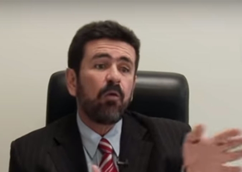 Morre Walace Souza, corpo será enviado para Manaus