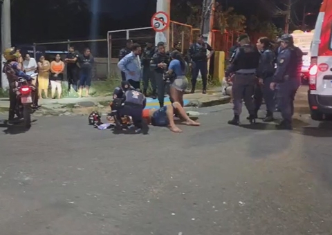 Torcedores do Vasco atropelam e agridem motociclista na Av. das Torres