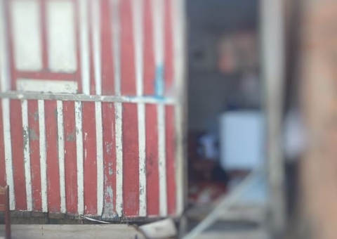 Filhos viram pai matar mãe a facadas em Manaus: 'O pequeninho chegou lavado de sangue'
