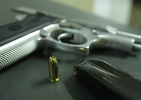 Adolescente morto com tiro na cabeça tentou se esconder no quintal de casa no Amazonas