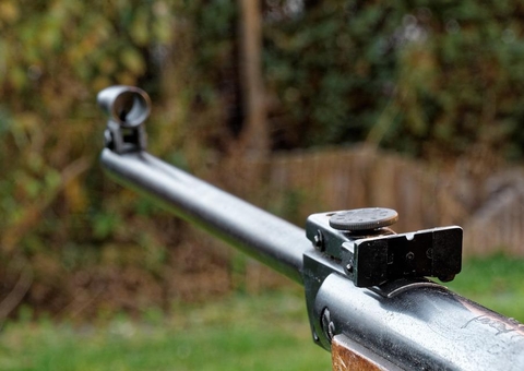 Homem é morto e outro baleado em sítio no Amazonas