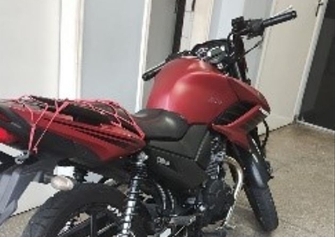 Após fuga frenética, dupla é presa por participar de racha em Manaus