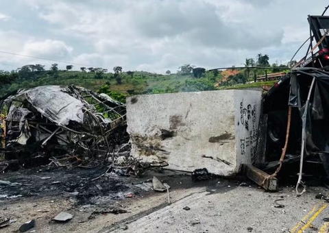 Motorista de carreta envolvida em acidente em MG estava com CNH suspensa