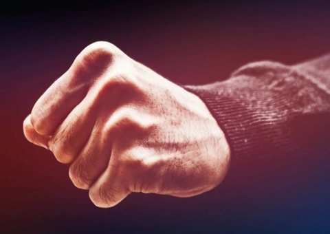 Senado vota PL que proíbe guarda de criança a pais investigados por violência