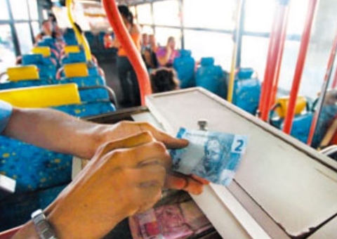 Sine Amazonas oferta 30 vagas de cobrador como primeiro emprego