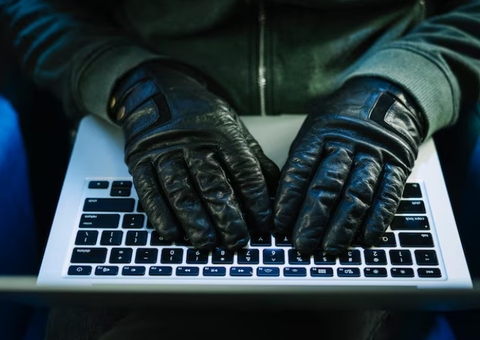 Justiça manda tirar do ar site ilegal que vendia informações de brasileiros