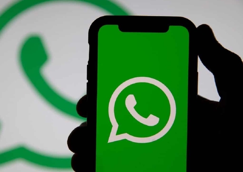 Professora é demitida por justa causa após ofender colega no WhatsApp