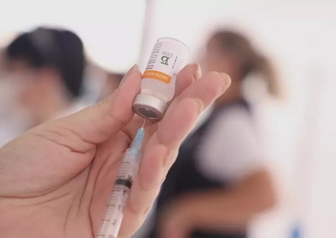 Butantan suspende envase da CoronaVac após acabar matéria-prima da China