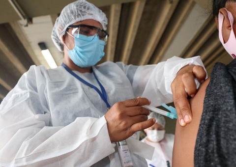 Pessoas de 30 e 31 podem se vacinar ainda hoje em Manaus