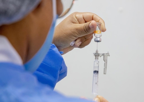 Defensoria cobra Semsa sobre vacinação de acadêmicos de Saúde em Manaus