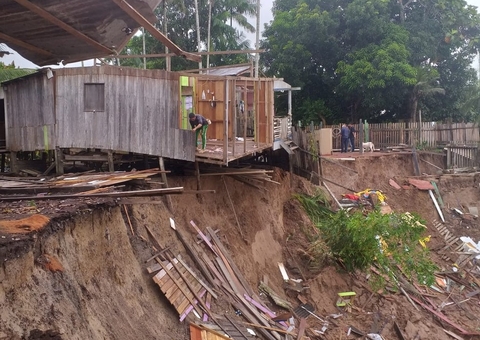 Fenômeno 'terras caídas" faz 16 casas desabarem Amazonas