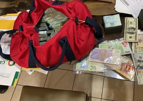 PF apreende bolsa com dinheiro em operação contra delegado bolsonarista