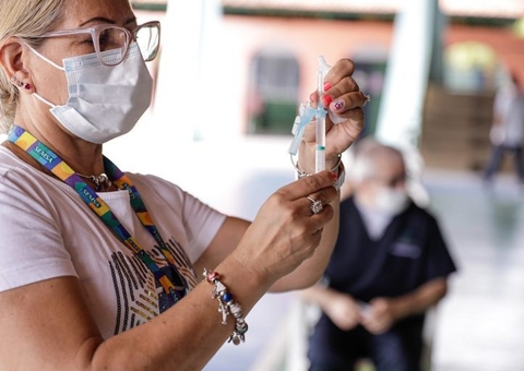 Manaus tem 261.859 atrasados com 2ª dose de vacina contra Covid-19
