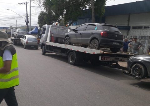 Oito veículos são flagrados fazendo transporte pirata em Manaus