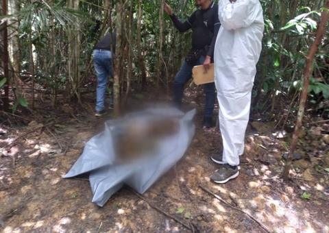 Restos mortais  de duas pessoas são encontrados em mata no Amazonas