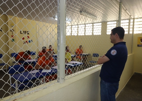 Detentos participam da 1ª etapa das Olimpíadas Brasileira de Matemática em Manaus