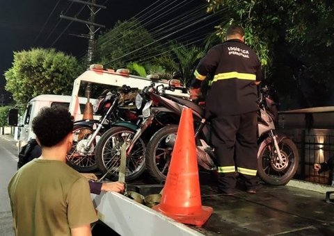 'Rolezinho' termina com 2 homens presos e 5 motos apreendidas em Manaus