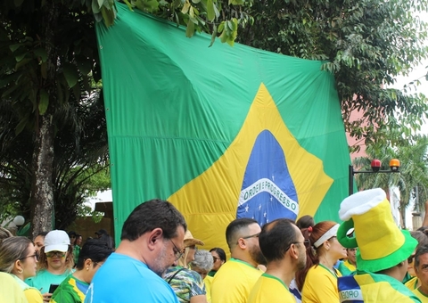 Twitter apaga publicação com ameaça a jornalistas durante protestos em Manaus