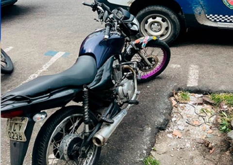 Polícia recupera dois veículos roubados em Manaus