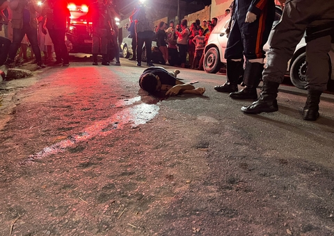 Criminosos do CV deixam bilhete ao executar jovem a tiros em Manaus