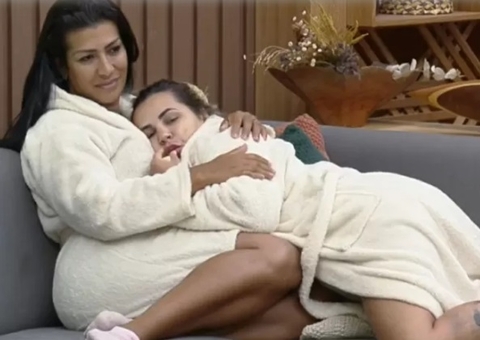 Deolane reclama de peoas para Moranguinho: 'estavam falando de mim'