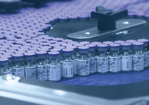 Fiocruz negocia acordo para produzir vacina japonesa da dengue no Brasil