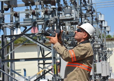 Moradores de três bairros devem ficar sem energia em Manaus nesta terça