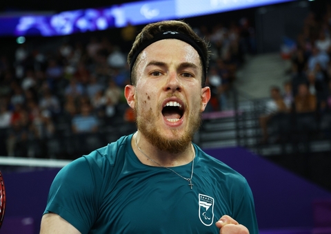 Vitor Tavares conquista medalha de bronze inédita no badminton nas Paralimpíadas