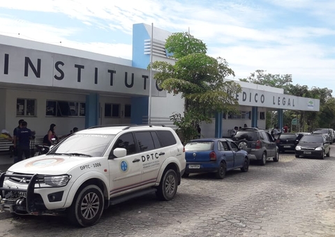 Adolescente é espancado até a morte após tentar roubar motorista de app em Manaus