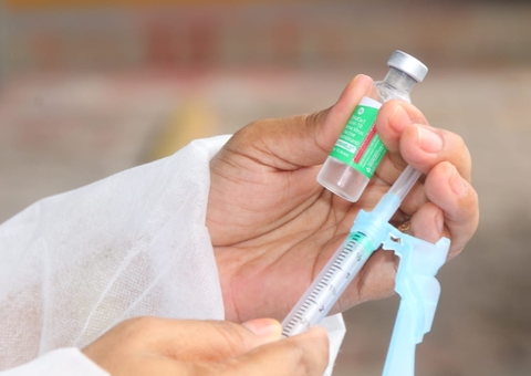 Profissionais das Forças Armadas são incluídos em vacinação no Amazonas