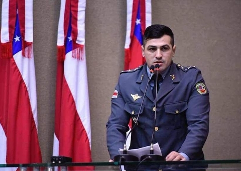 Eleito vereador em Manaus, Carpê também recebeu salário de PM em janeiro