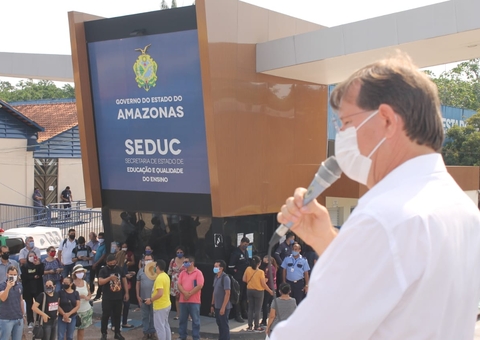 Zé Ricardo propõe inclusão de professores em grupo prioritário de vacinação