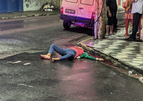 Moradora de rua é brutalmente assassinada em esquina de Manaus