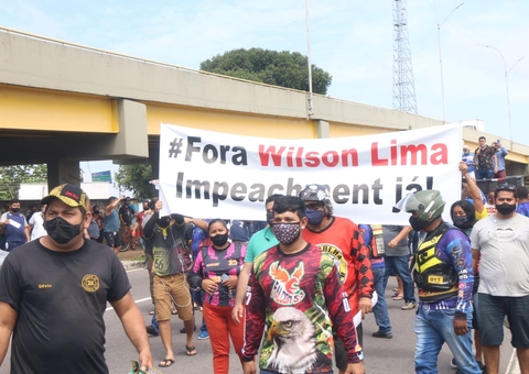 Manifestação contra Wilson Lima é marcada por confronto em frente à Aleam