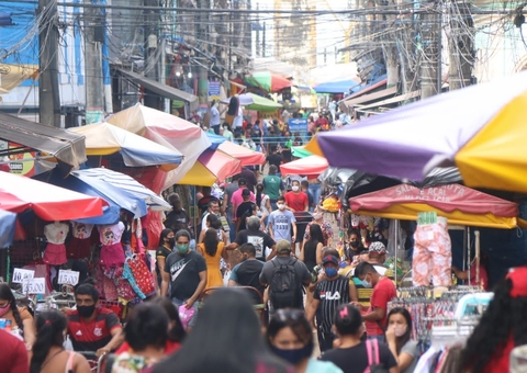 Mais de 100 mil pessoas não tomaram 1ª dose da vacina contra covid em Manaus