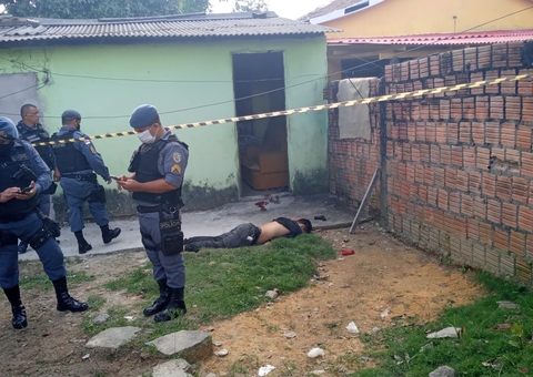 Suspeito de assalto é morto ao tentar se esconder em residência de Manaus