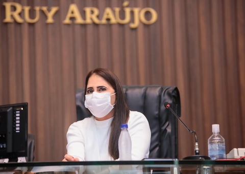 Deputada Nejmi Aziz propõe vacinação de motoristas e cobradores 