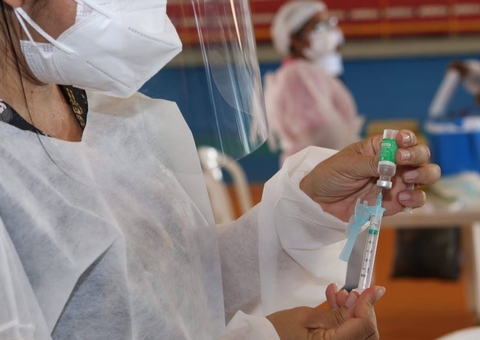 Vacinas protegem contra variante brasileira da Covid, aponta estudo