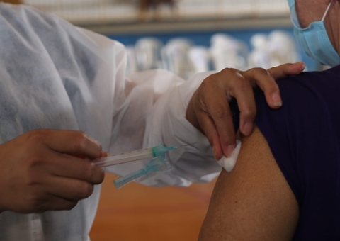 Mais de 515 pessoas tomaram vacinas trocadas no Amazonas; confira