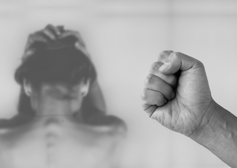 Projeto aumenta pena para crime de violência doméstica