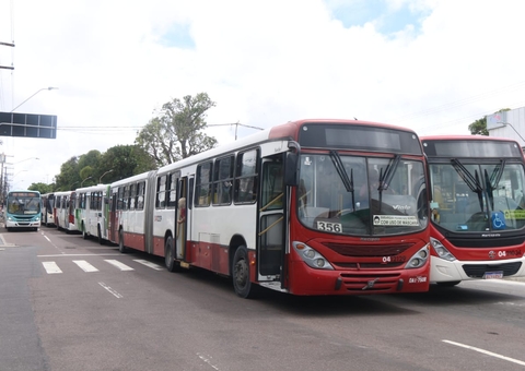 Rodoviários paralisam frotas e pegam população de surpresa em Manaus