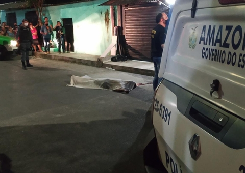 Troca de tiros termina com adolescente morto e três baleados no Novo Aleixo