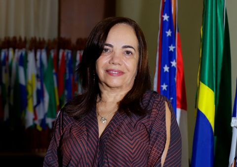 Vânia Marques Marinho toma posse como desembargadora do TJAM 