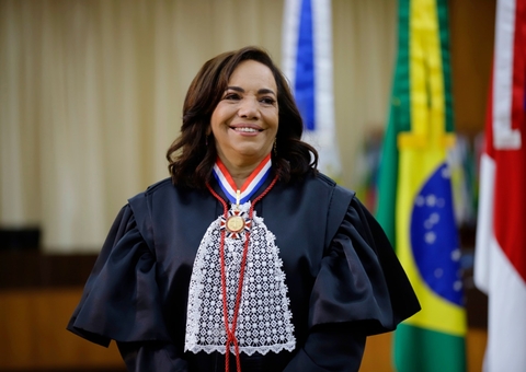 Vânia Marinho toma posse como nova desembargadora do TJAM 